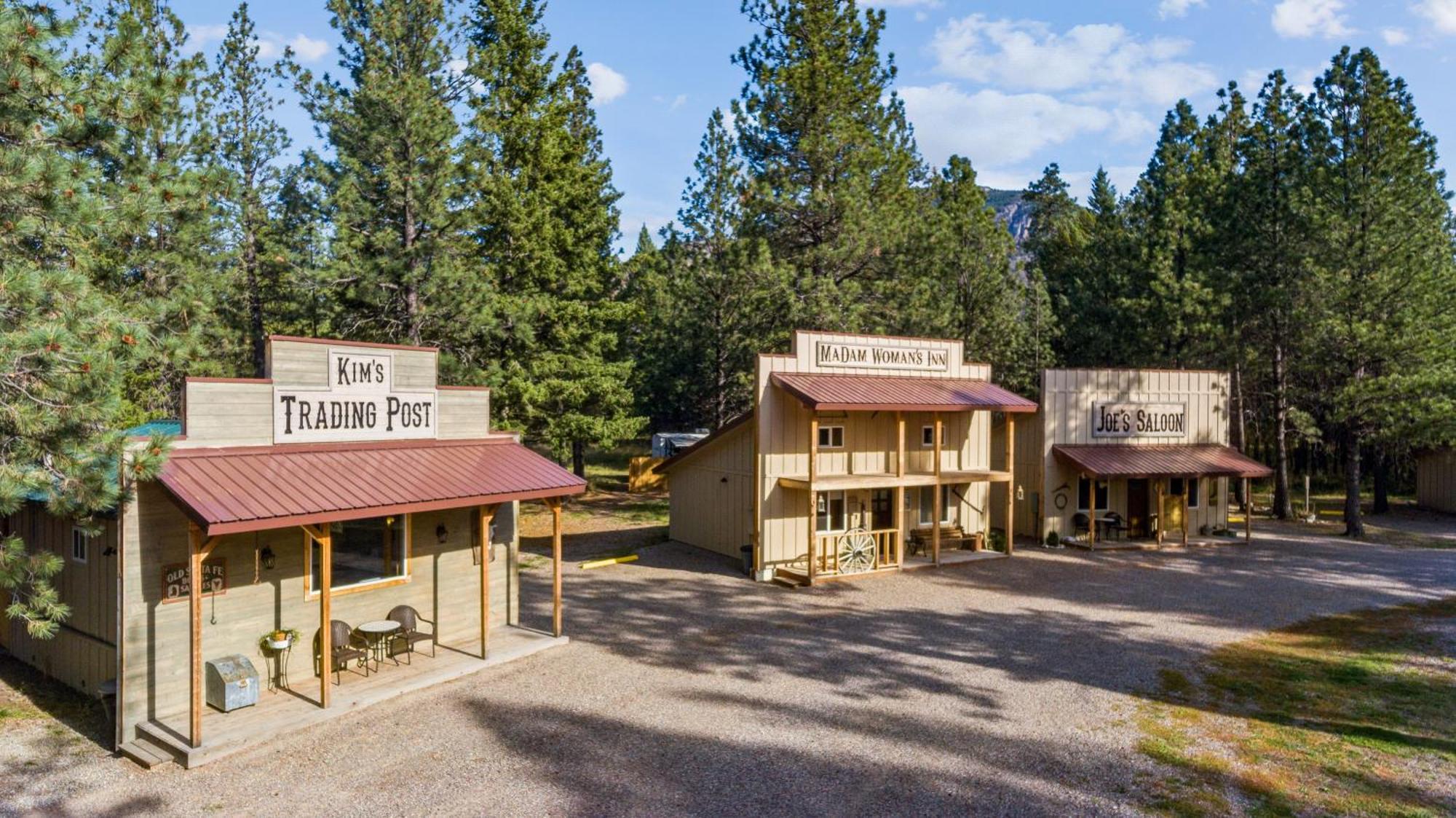 Fort Williamson Glacier Vacation Rentals Columbia Falls Eksteriør bilde